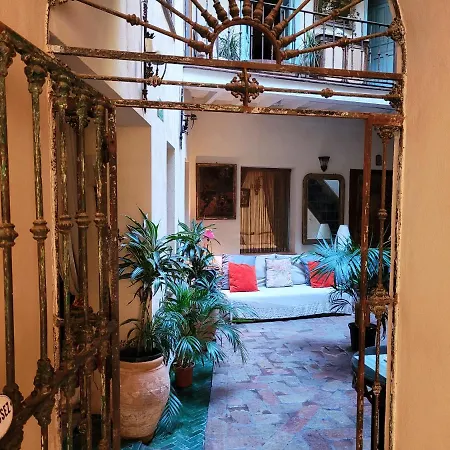 Guest house Casa Del Buen Viaje - Guajira Seville